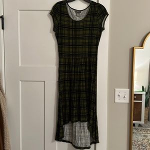 Neiman Marcus Green Plaid High Low Jersey Tshirt Midi Dress